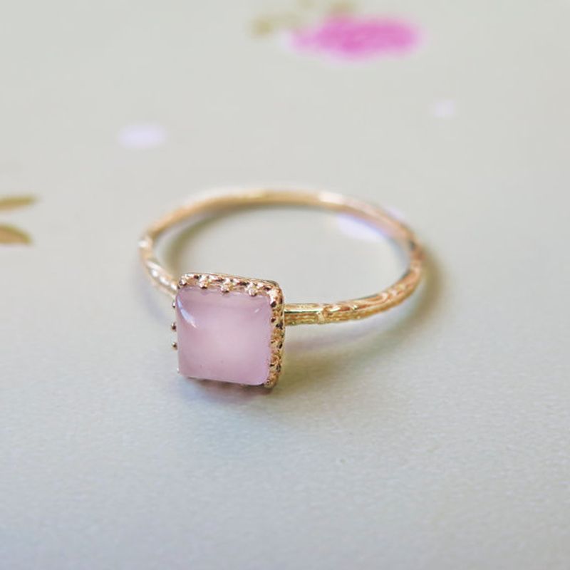 Yellow Gold 14K Roze Quartz Dainty Square Ring