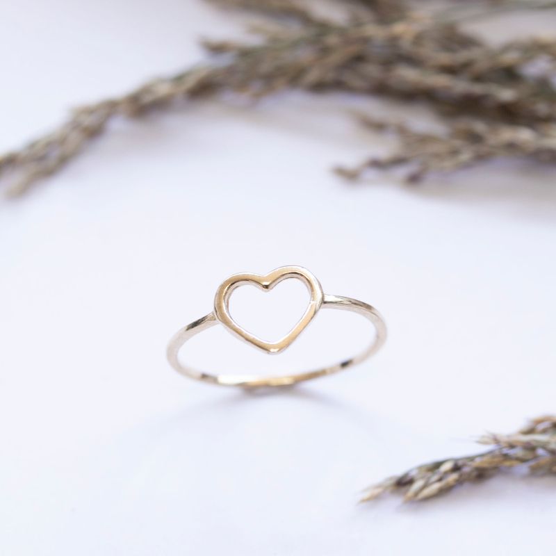 14K Yellow Gold Dainty Heart Ring