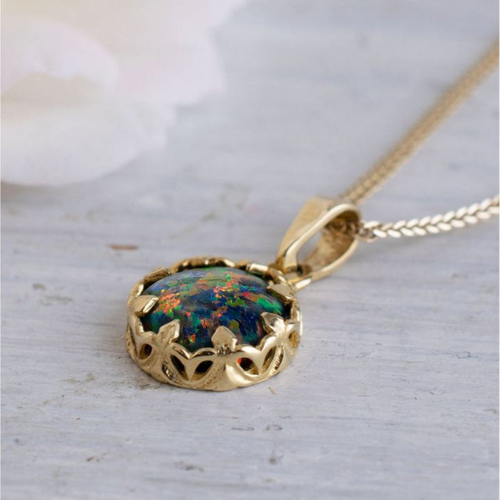 14k Gold Black Opal 8mm Decorate Round Necklace