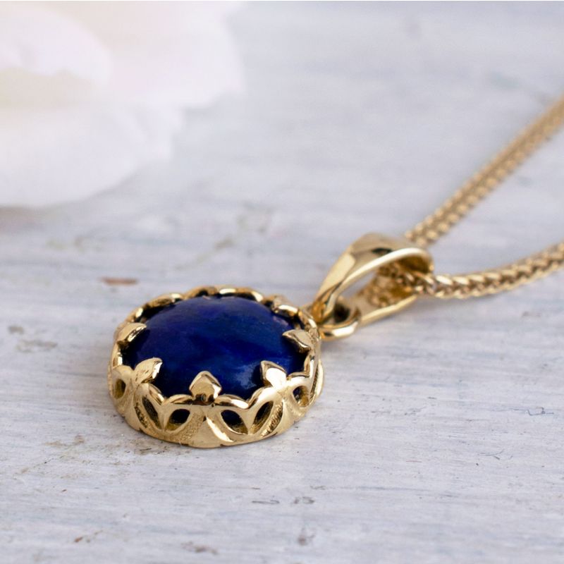 14k Gold Lapis Lazuli 8mm Decorate Round Necklace