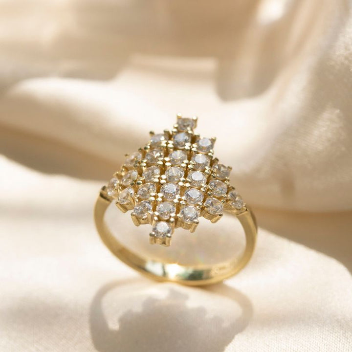 14K Yellow Gold 25 White CZ Stones Decorate Ring