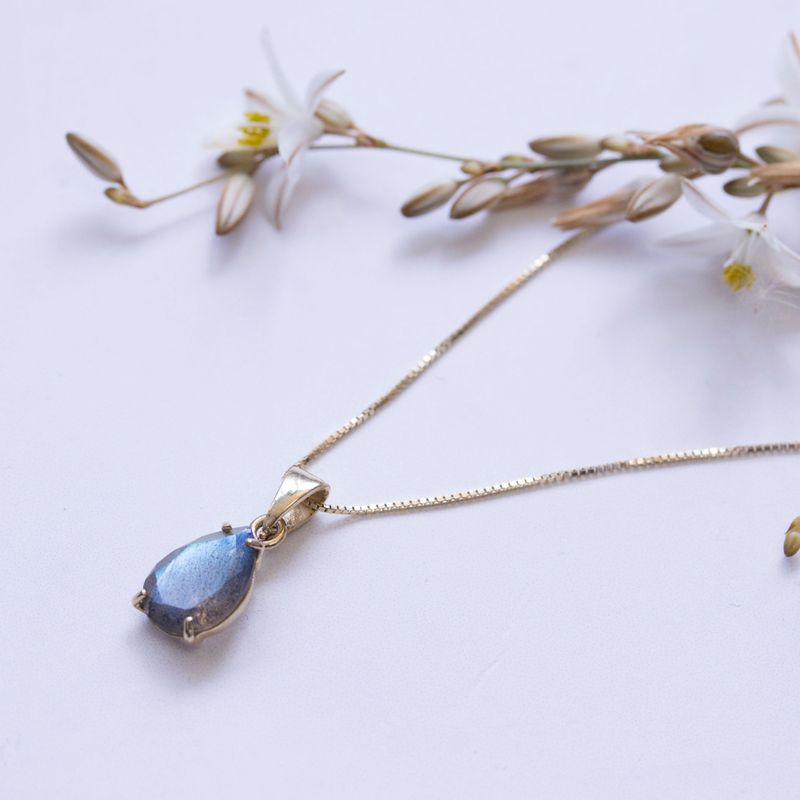 14K Gold Labradorite Teardrop Pendant