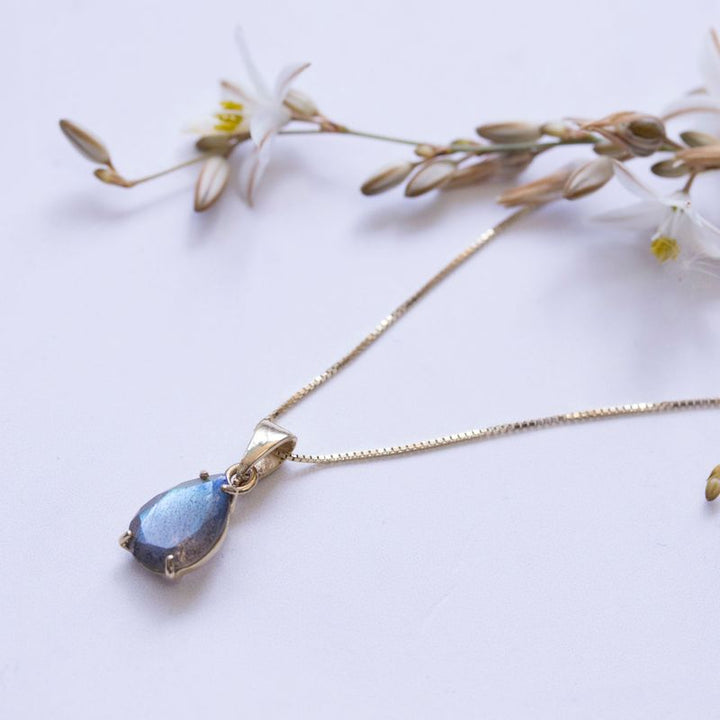 14K Gold Labradorite Teardrop Pendant