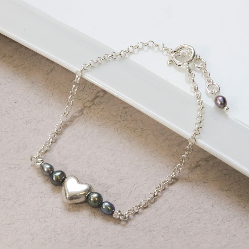 Silver Beaded Heart Bracelet with Black Pearl Beads