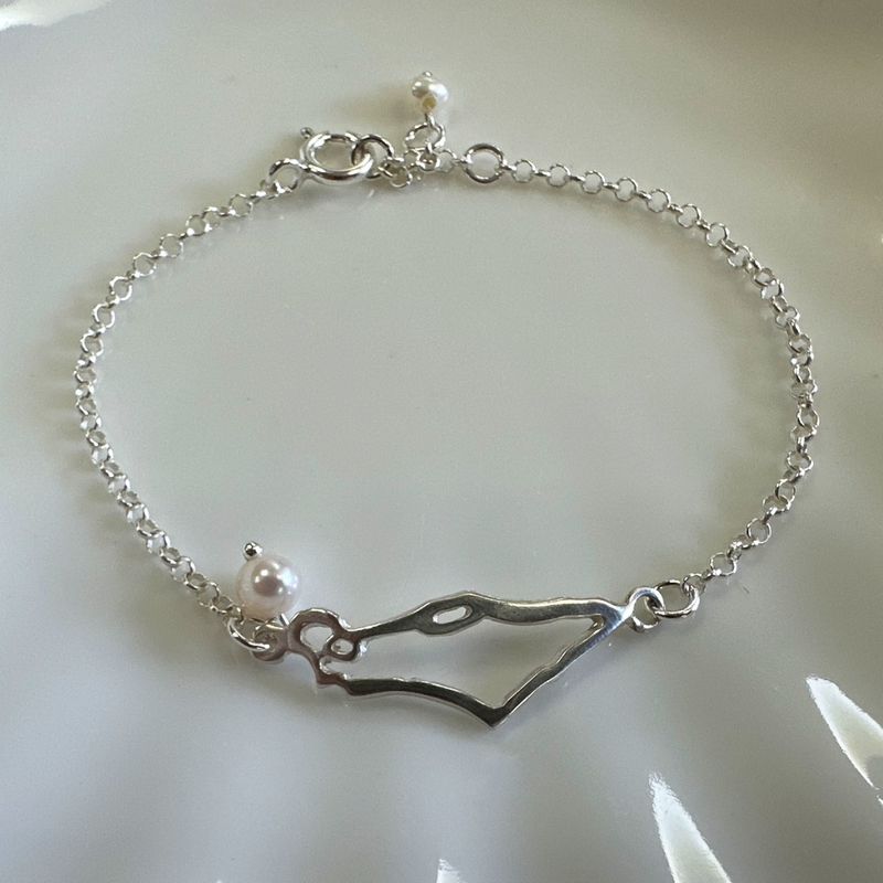 Israel Silver Bracelet with a pearl