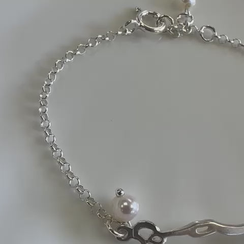 Israel Silver Bracelet with a pearl
