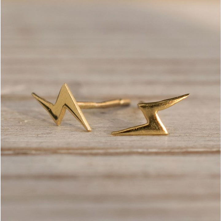 14k Solid Gold Lightning Stud Earrings With Gold Closures