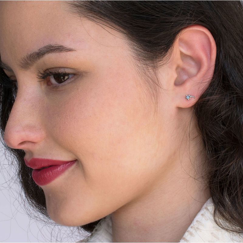 2mm stud earrings clearance white gold