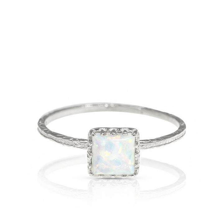 14K White Gold Square Ring Inlaid With White Opal