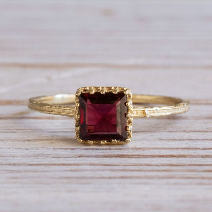 Yellow Gold 14K Garnet Dainty Square Ring
