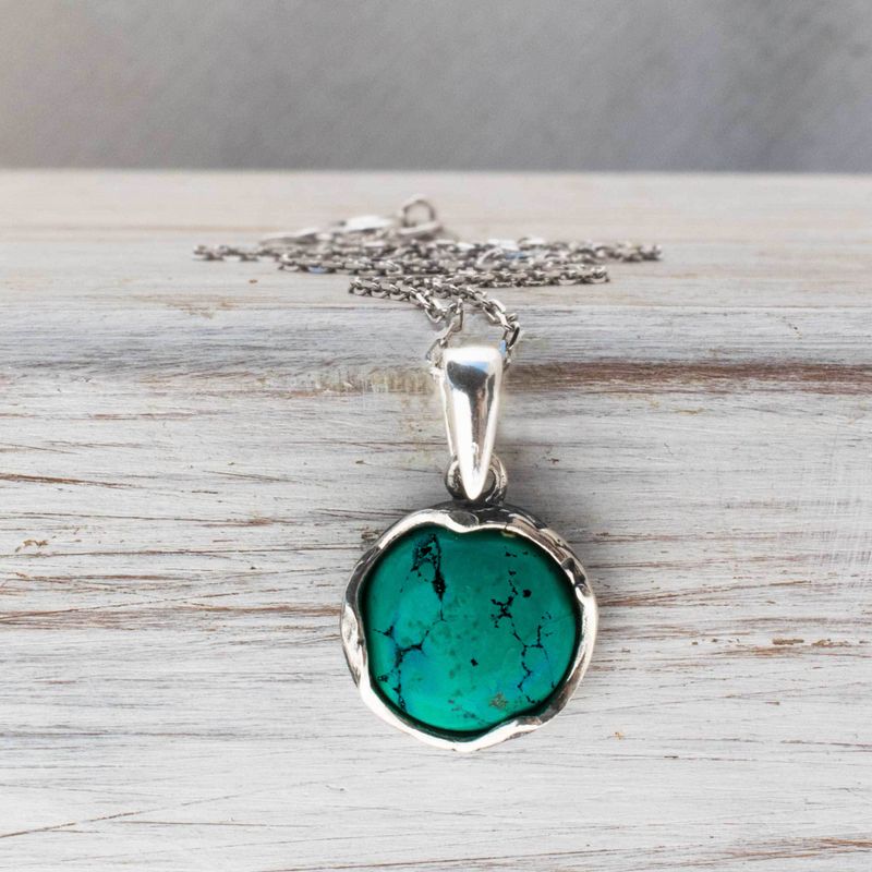 925 Sterling Silver Round Turquoise Pendant 