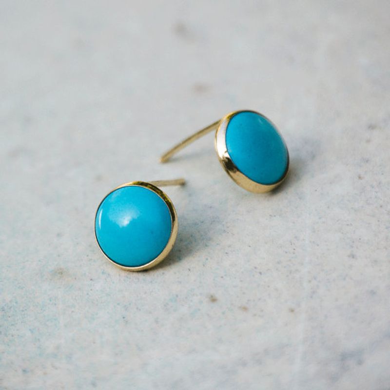 14k Solid Gold 8mm Turquoiose Stud Earrings With Gold Closures