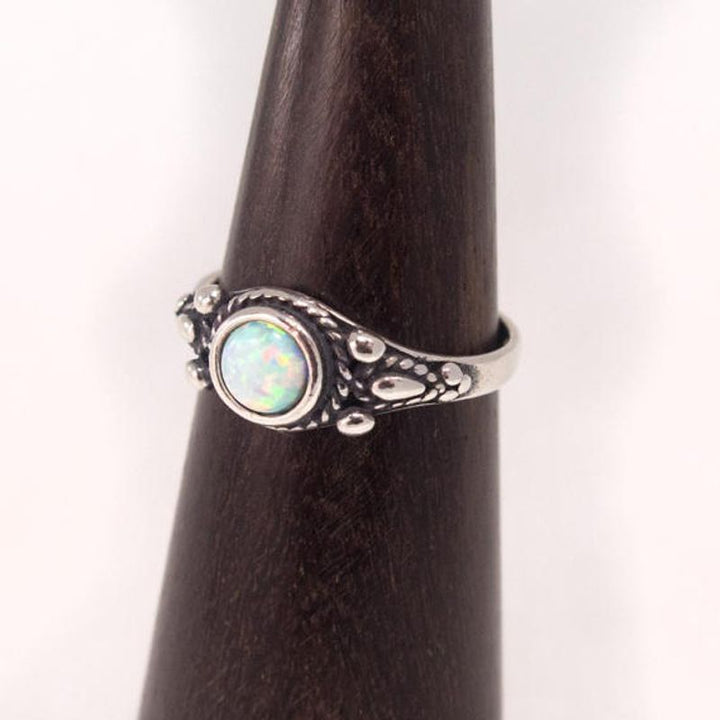925 Sterling Silver Round White Opal 5mm Ring