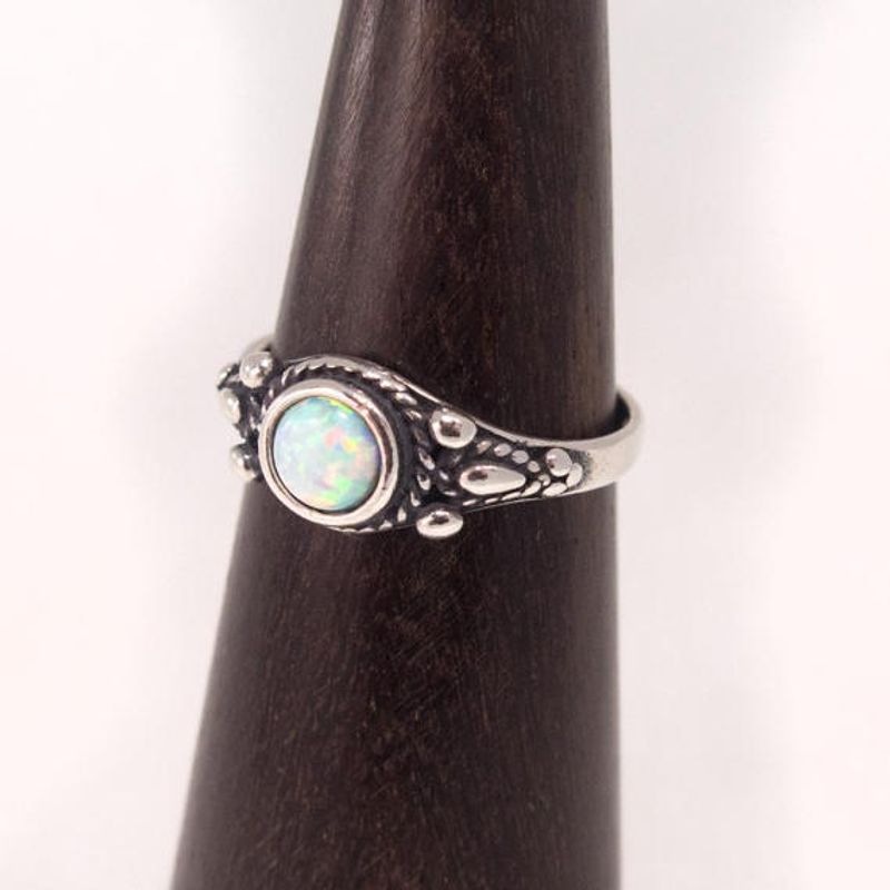 925 Sterling Silver Round White Opal 5mm Ring