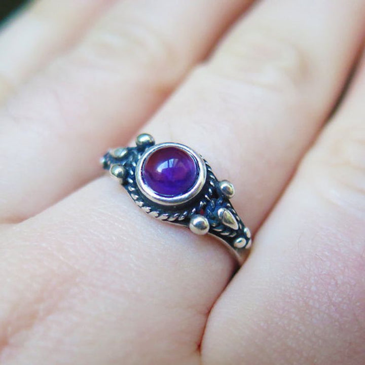 925 Sterling Silver Dainty Ring With A 5mm Amethyst Gemstone