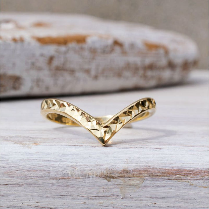 14K Solid Yellow Gold Chevron Ring With Diamond Cuts
