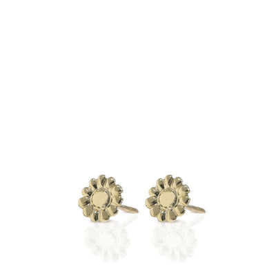 14k Solid Gold Flower Stud Earrings With Gold Closures