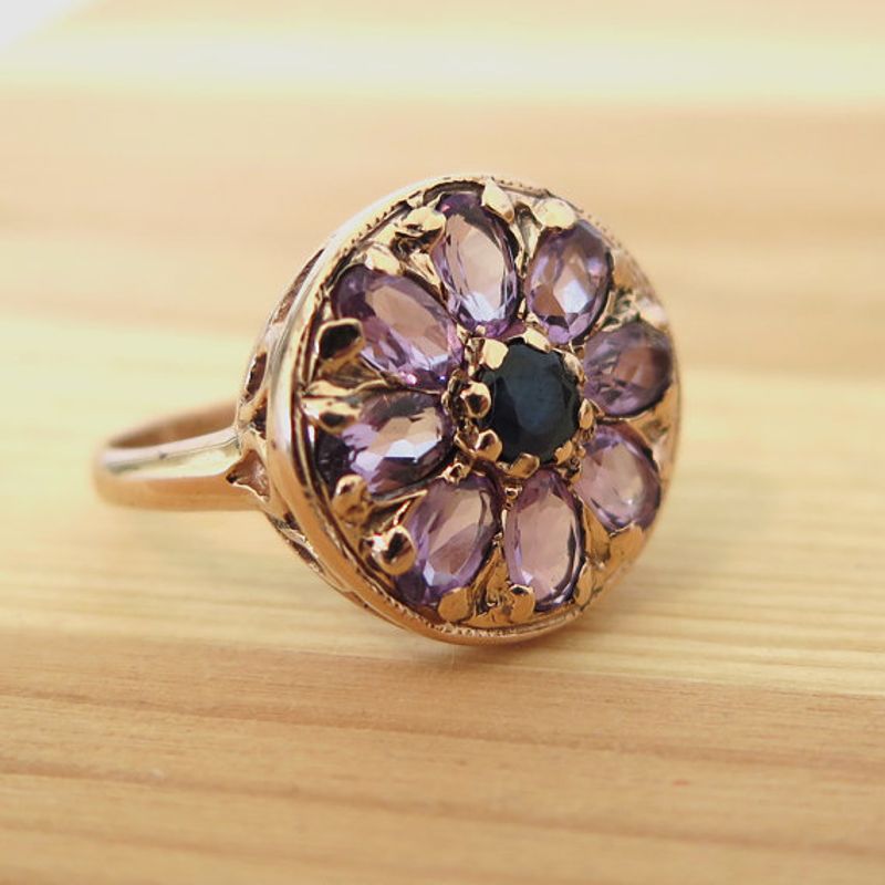 14K Rose Gold Vintage Flower Ring With A 5X3mm Oval Amethyst And A 4mm Sapphire In The Middle