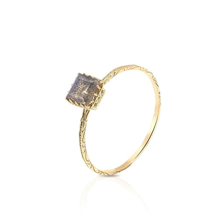 14K Yellow Gold Square Ring Inlaid With Labradorite