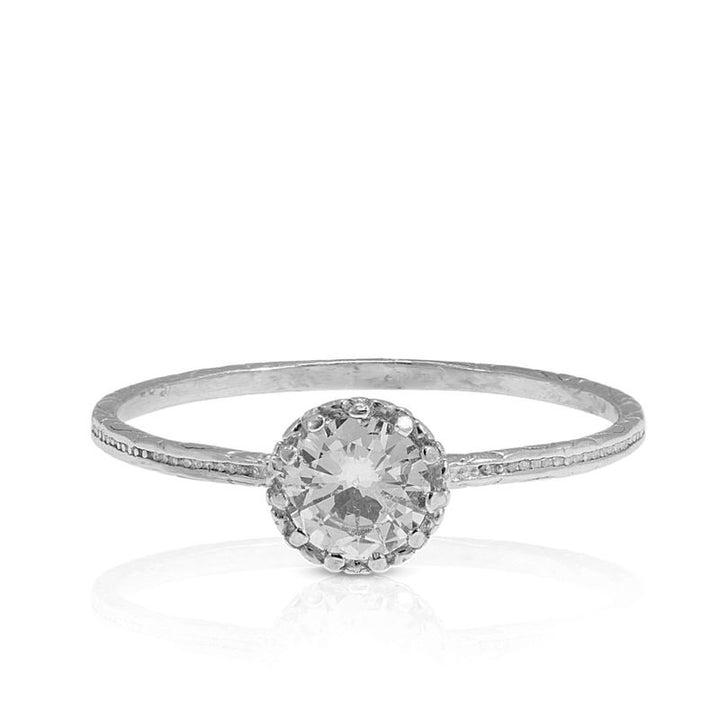 14K White Gold Round Ring Inlaid With White Cubic Zirconia