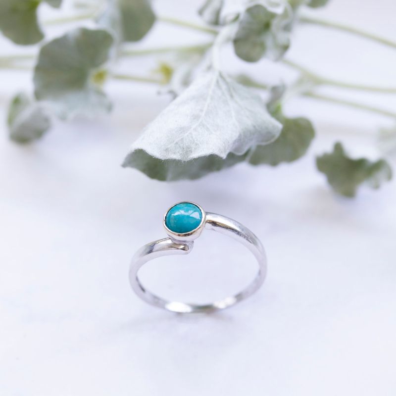 14K White Gold Round Turquoise 5mm Ring