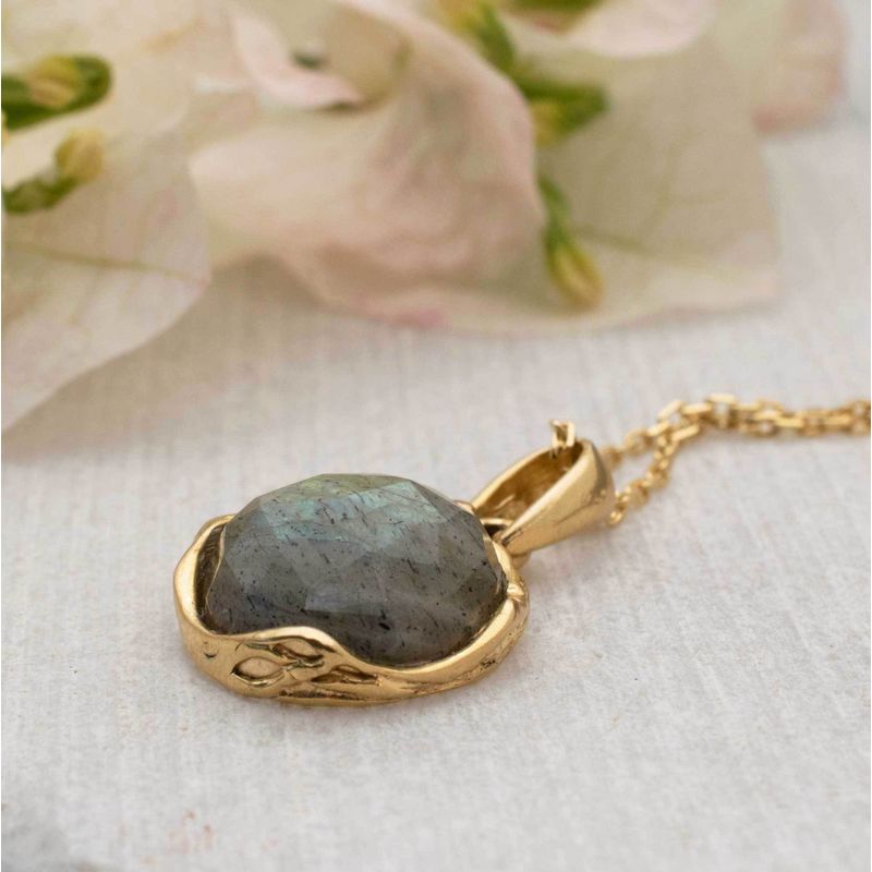 Yellow Gold Plated Labradorite Pendant 12mm