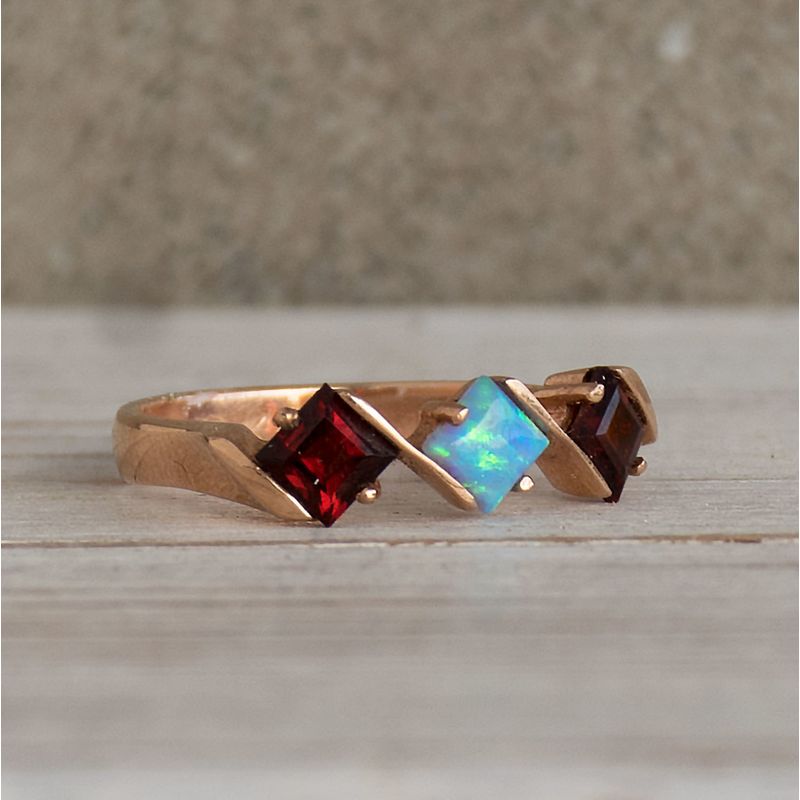 14K Rose Gold Square Red Garnet 4mm Ring