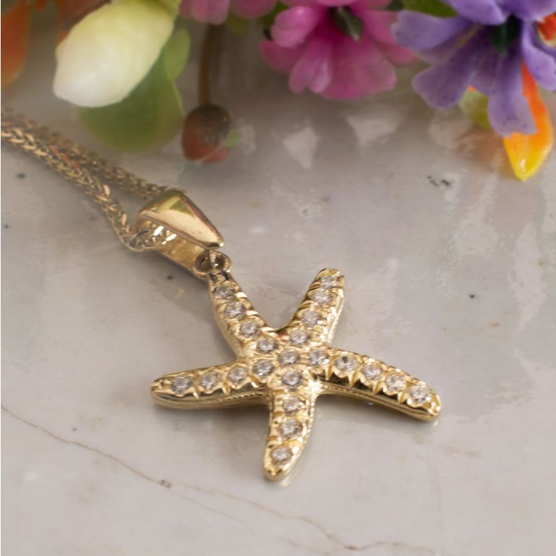 14K Yellow Gold StarFish White Cubic zirconia Pendant 