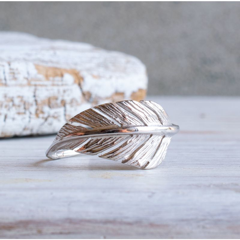 White gold 2025 feather ring