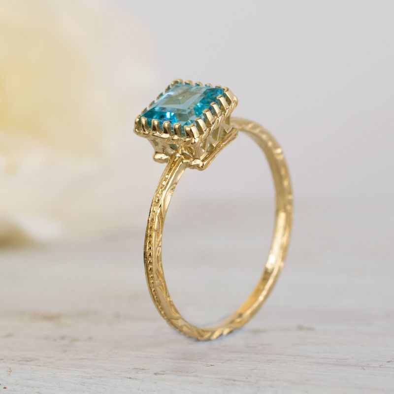 14K Yellow Gold Square Blue Topaz 6X6mm Ring