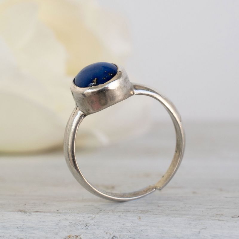 925 Sterling Silver Round Blue Lapis Lazuli 8X10mm Ring