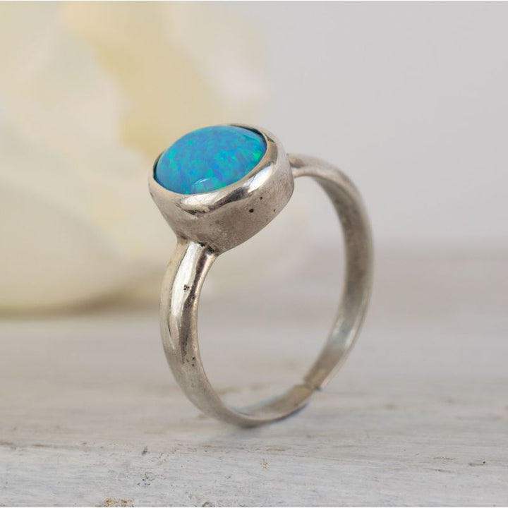 925 Sterling Silver Round Blue Opal 8X10mm Ring