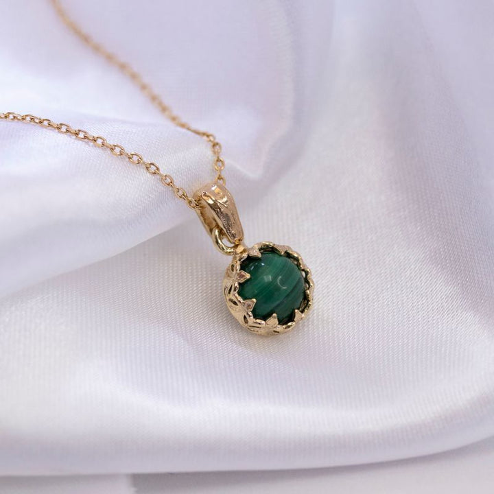 Gold Plated Round Pendant Inlaid with Malachite
