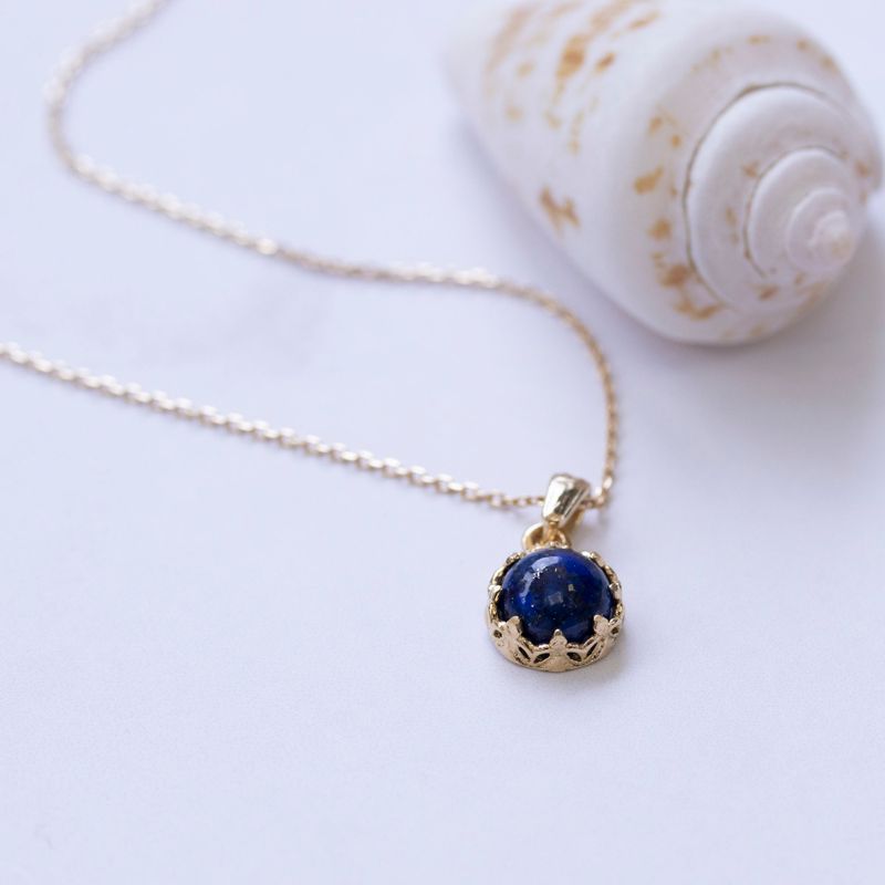 Gold Plated Round Pendant Inlaid with Lapis Lazuli