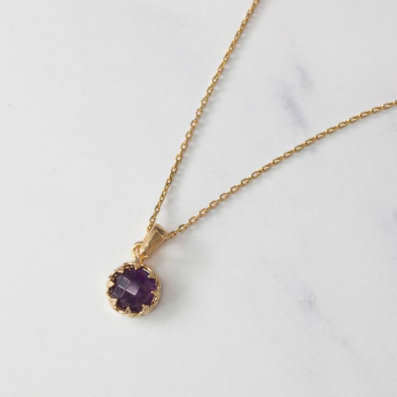 Gold Plated Round Pendant Inlaid with Amethyst