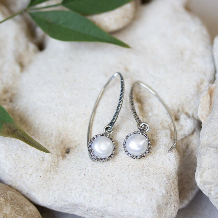 925 Silver Drop Earrings Inlaid with Pearl