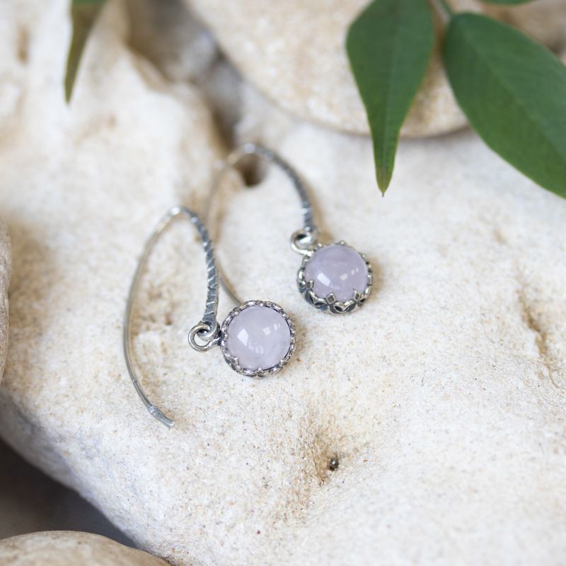 Silver Round Drop Earrings Inlaid with Rose Quartz
