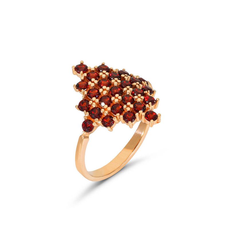 14K Yellow Gold 25 Red Garnet Stones Decorate Ring