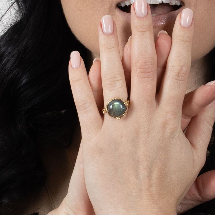 Gold Plated Sizable Ring Inlaid With Labradorite