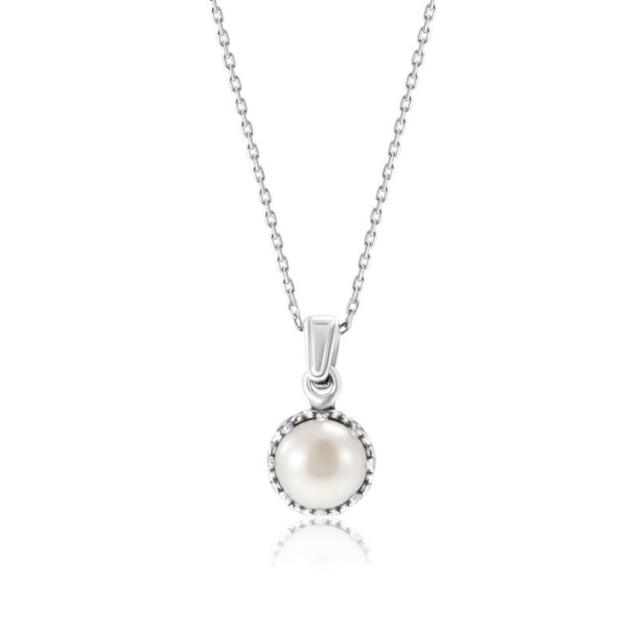 Silver Round Pendant Inlaid with White Pearl