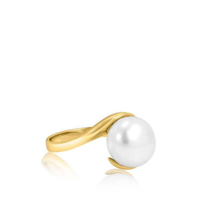14K Yellow Gold White Pearl Ring