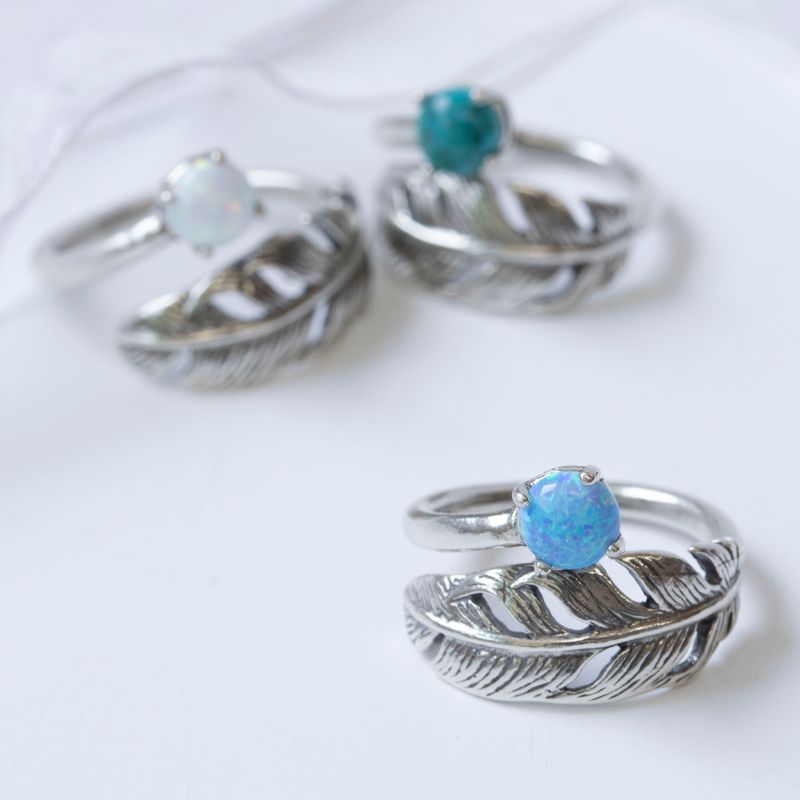 Blue store feather ring