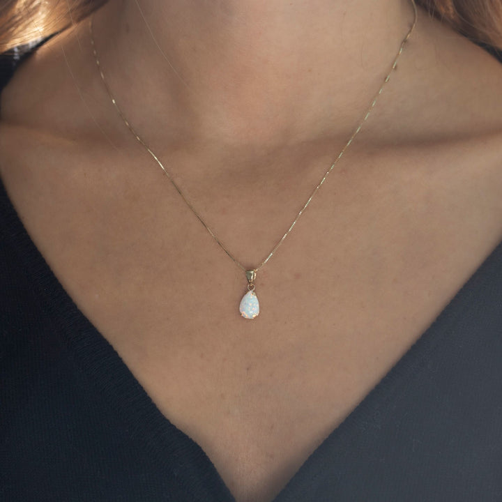 14K Yellow Gold Teardrop White Opal Vencie Chain 7X10mm Pendant